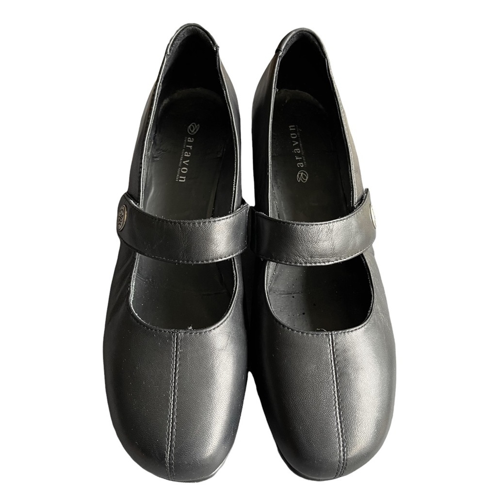 Aravon Black Lather Upper Loafer Size: 9.5